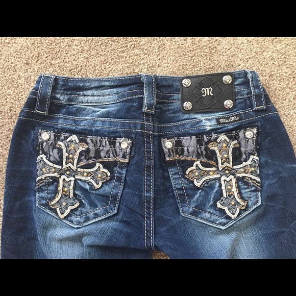 Miss Me Capris - Picture 5 of 12